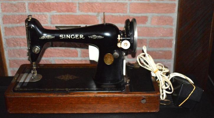 Machine à coudre Singer de 1922, conversion électrique, Antiquités & Art, Antiquités | Machines à coudre, Enlèvement ou Envoi