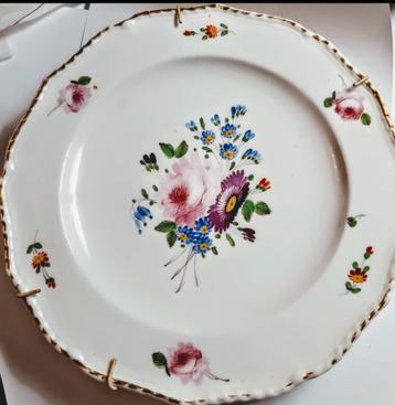 Belle assiette porcelaine ancienne, très décorative  beschikbaar voor biedingen