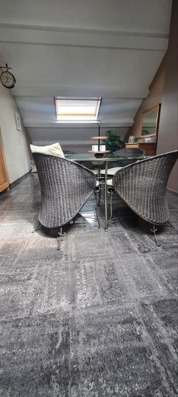 Tafel rond glazen blad 130cm + 4 stoelen van winkel Pluym, Huis en Inrichting, Tafels | Eettafels, Ophalen, Zo goed als nieuw