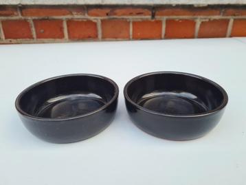 2 kleine serveerschaaltjes  beschikbaar voor biedingen