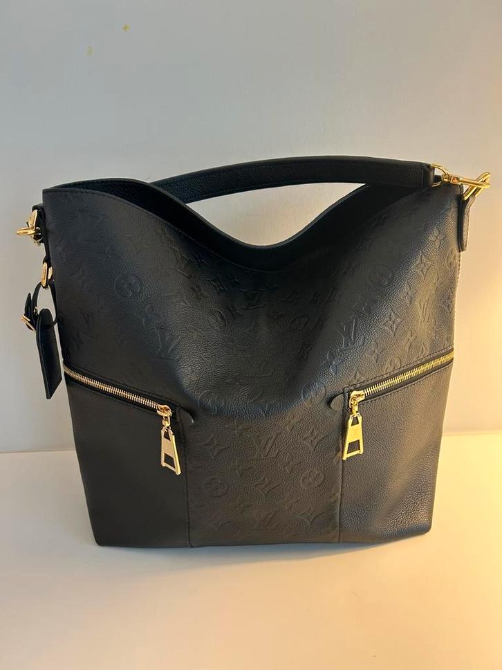 Louis Vuitton Monogram Empreinte lederen Melie Hobo tas, Handtassen en Accessoires, Tassen | Damestassen, Gebruikt, Zwart, Ophalen
