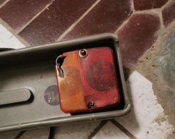 Achterlichten voor aanhangwagen beschikbaar voor biedingen