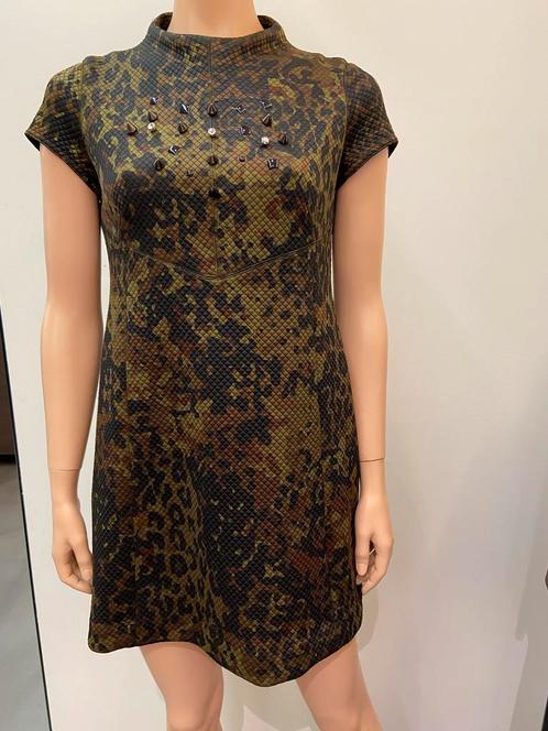 Oky Coky gewatteerde jurk Maat 40 - perfect, Kleding | Dames, Jurken, Zo goed als nieuw, Maat 38/40 (M), Groen, Boven de knie