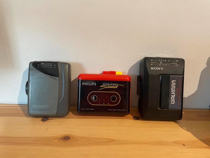 Lot van 3 walkmans, TV, Hi-fi & Vidéo, Walkman, Discman & Lecteurs de MiniDisc, Walkman ou Baladeur, Enlèvement