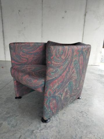 1980s vintage Postmodern design fauteuil zetel beschikbaar voor biedingen