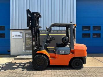 VS-22046 Triplex diesel heftruck Toyota 3,5 ton Sideshift Fr beschikbaar voor biedingen