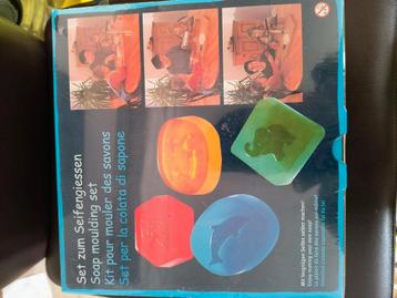 DIY zeep pakket  beschikbaar voor biedingen