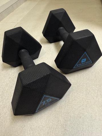 x2 Dumbbell - gewicht - zwarte zeshoekige halter - 7,5 kg beschikbaar voor biedingen