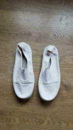witte turnpantoffels maat 37, Ophalen of Verzenden, Gebruikt