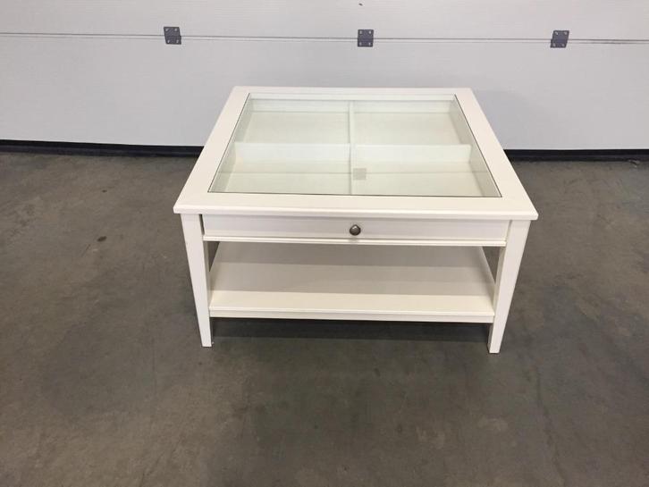 (142) Witte salontafel vierkant met glazen blad, Huis en Inrichting, Tafels | Salontafels, Zo goed als nieuw, Vierkant, Ophalen