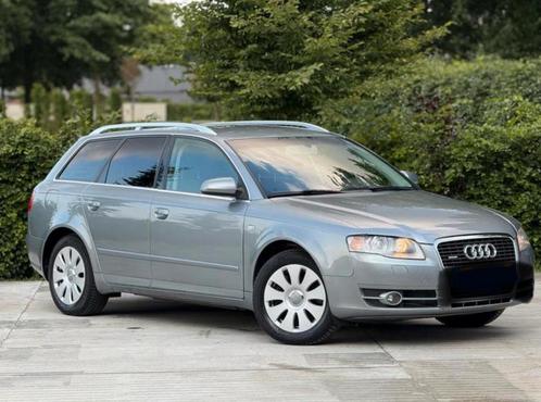 Audi a4  2006 2.0 Benzine Quattro met maar liefst 238.000km, Auto's, Audi, Particulier, A4, Parkeersensor, Benzine, Euro 4, Break
