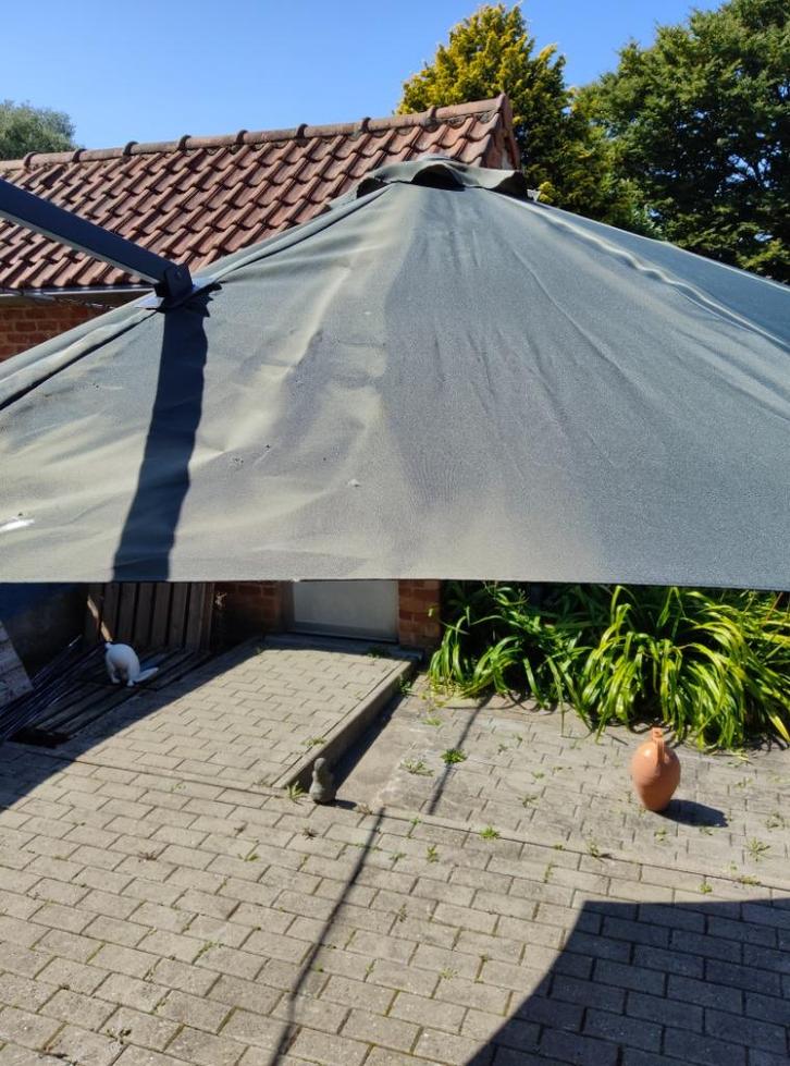 Parasol, Tuin en Terras, Parasols, Gebruikt, Muurparasol, 2 tot 3 meter, Ophalen