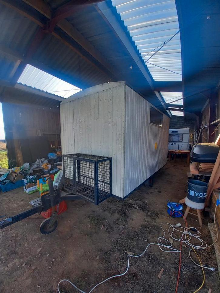 Remorque de chantier 3m90 de long 2m de large hauteur 2m70, Bricolage & Construction, Abris de chantier & Baraques de chantier