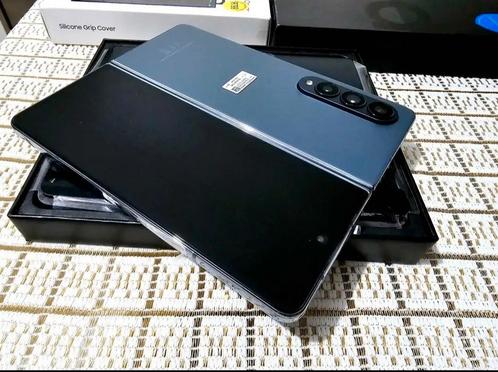 Samsung galaxy z fold 256/12Gb Ram Niew culor Green, Telecommunicatie, Mobiele telefoons | Apple iPhone, iPhone 8, Ophalen of Verzenden