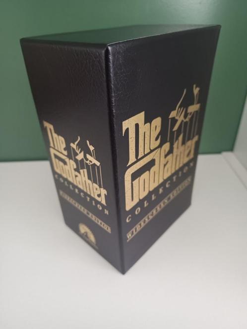 The Godfather Collection - Widescreen Edition (VHS), Cd's en Dvd's, VHS | Film, Zo goed als nieuw, Thrillers en Misdaad, Vanaf 16 jaar