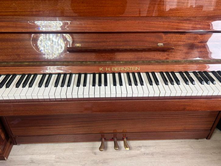 Piano droit K.H. Bernstein, Muziek en Instrumenten, Piano's, Zo goed als nieuw, Piano, Ophalen