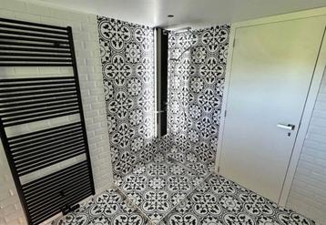 Salle de bain, exterieur, terrasse beschikbaar voor biedingen