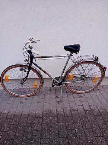 Vintage stadsfiets in onberispelijke staat
De hoogte van de  beschikbaar voor biedingen