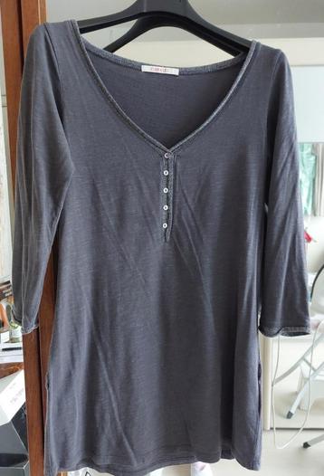 Tunique, blouse décolleté V, gris, manche 3/4, bord pailleté