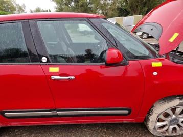 Portier 4Deurs rechts-voor van een Fiat 500L (111/A) beschikbaar voor biedingen