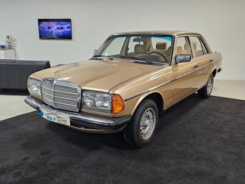 Mercedes-Benz 230 W123 Automatique /Essence/Oldtimer /Excell