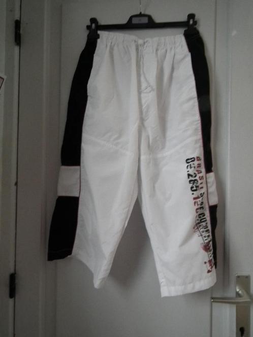 Witte en zwarte broek, voor heren. XL (100% polyester), Kleding | Heren, Broeken en Pantalons, Gedragen, Maat 52/54 (L), Wit, Verzenden