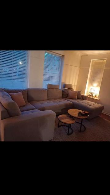 Grote hoekzetel in U-vorm | Comfortabel & modern beschikbaar voor biedingen