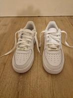 Nike air force 1 enfant tail 38 neuf!!, Vêtements | Hommes, Chaussures, Enlèvement ou Envoi, Comme neuf