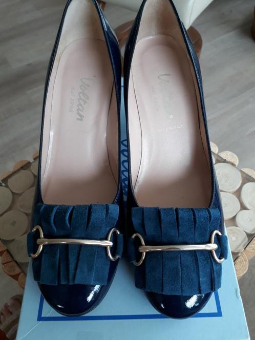 Voltan : nieuwe damesschoen met hak - blauw - maat 37,5, Kleding | Dames, Schoenen, Nieuw, Pumps, Blauw, Ophalen of Verzenden