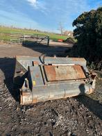 Voerderbak bobcat, Ophalen