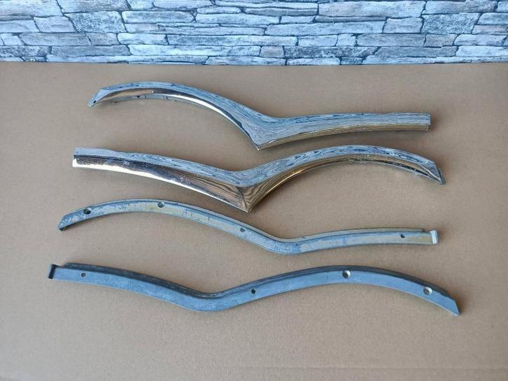 Lijsten Set (L & R) Seeburg V200 (1956) jukebox, Collections, Machines | Jukebox, Seeburg, Envoi