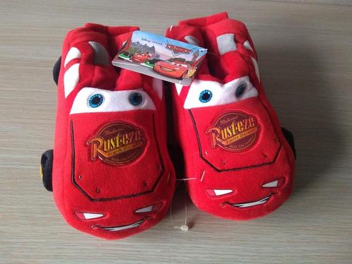 ✩ M29 - Nieuwe Cars pantoffels, Kinderen en Baby's, Kinderkleding | Schoenen en Sokken, Nieuw, Overige typen, Jongen, Ophalen of Verzenden