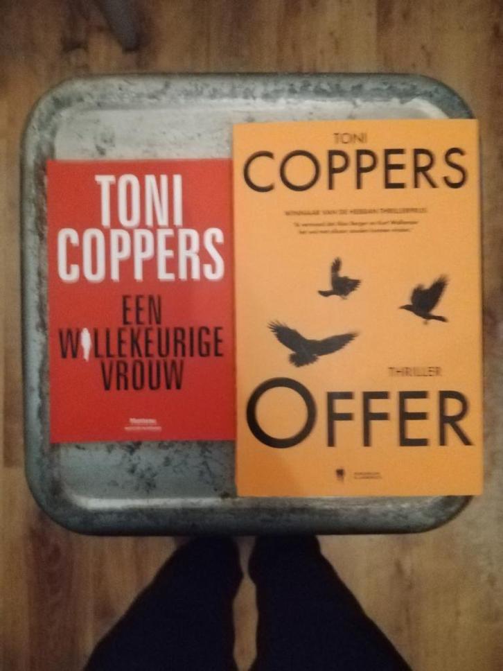 Pakket Toni Coppers (4 boeken), Livres, Thrillers, Comme neuf, Belgique, Envoi