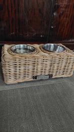 Voederbak riet verhoogd hond of kat, Dieren en Toebehoren, Ophalen, Zo goed als nieuw