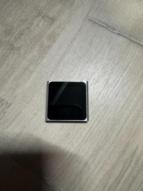 Ipod nano 6 gen 8GB Zilver Nieuwe batterij, Audio, Tv en Foto, Mp3-spelers | Apple iPod, Refurbished, Nano, 2 tot 10 GB, Zilver