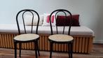 2 vintage stoelen, Antiek en Kunst, Ophalen