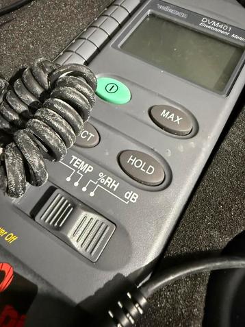 Alles-in-één meettoestel – dB, lux en luchtvochtigheid beschikbaar voor biedingen