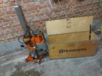 Carotteuse Husqvarna 2700W sur support, boîte à carottes Hus, 600 watts ou plus, Enlèvement ou Envoi, Comme neuf, Vitesse variable