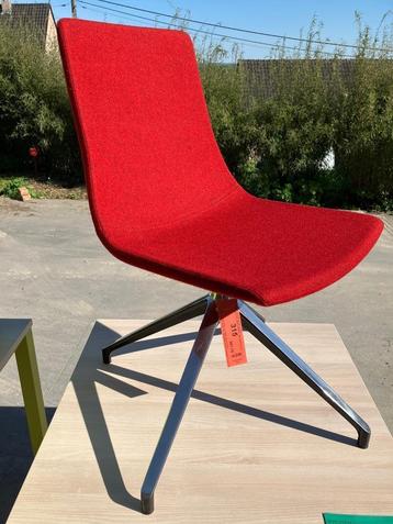 Chaise de marque OKA – Modèle Ki 4P beschikbaar voor biedingen