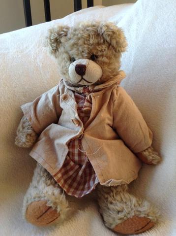 Retro beertje beschikbaar voor biedingen