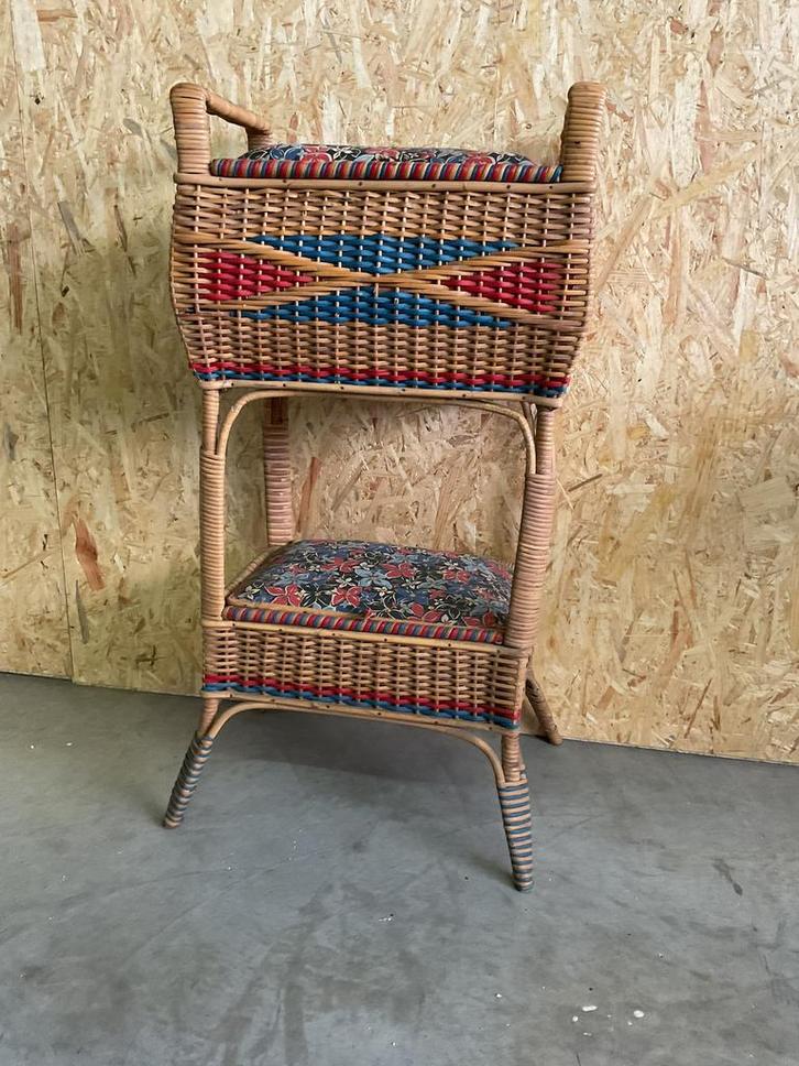 Rieten naaikistje, Collections, Rétro, Enlèvement