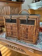 Vintage duiventransportkooi – hout & rotan