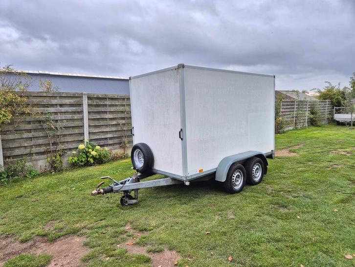 Saris gesloten aanhangwagen 2000kg, Auto diversen, Aanhangers en Bagagewagens, Zo goed als nieuw, Ophalen
