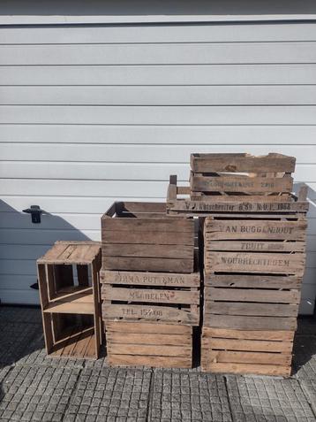 Vintage houten fruit kisten  beschikbaar voor biedingen