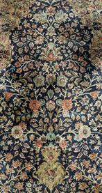 Prachtige Ghoum zijden tapijt – 100% natuurlijke zijde, Antiek en Kunst, Ophalen