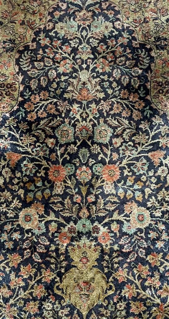 Prachtige Ghoum zijden tapijt – 100% natuurlijke zijde, Antiek en Kunst, Antiek | Tapijten, Tafelkleden en Textiel, Ophalen