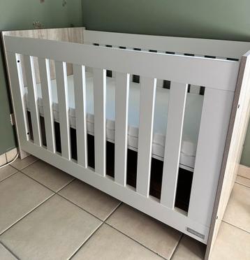 Baby/peuterbed  disponible aux enchères