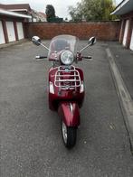 Vespa GTS Touring 125, Ophalen, Overige modellen, 125 cc, Zo goed als nieuw