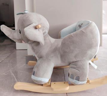 Cheval à bascule éléphant peluche – Comme neuf, idéal bébés beschikbaar voor biedingen