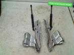 MOTORKAPSCHARNIER set Audi Q5 (8RB) (8R0823301A), Auto-onderdelen, Gebruikt, Audi